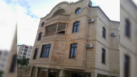 Bakıda bir villanı 8 milyon dollara satışa çıxardılar - FOTO