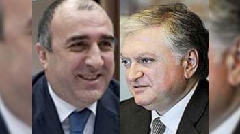 Elmar Məmmədyarov və Nalbandyan Moskvaya gedir