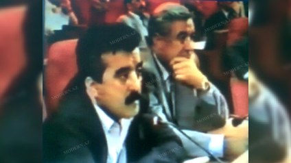 Bir şəklin tarixçəsi: Siyasəti və ölkəni tərk edən iki keçmiş dost 