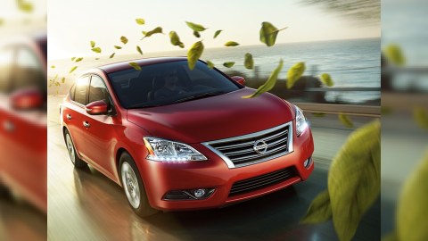 Yeni Nissan  Sentra kompakt sedan seqmentində rəqib tanımır!