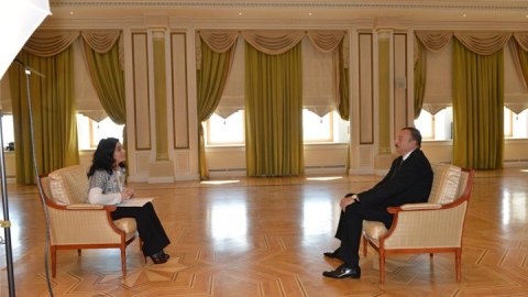 Tanınmış jurnalist Sevil Nuriyeva prezident İlham Əliyevdən müsahibə alıb - FOTO