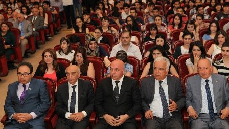 “94 yaşlı universitetdə 95 yaşlı AXC-nin ildönümünü keçirməklə qürur duyuruq” 