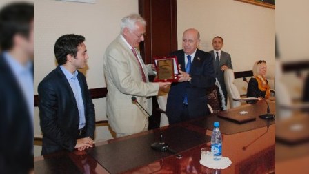 Almaniyalı professor ATU-nun fəxri qonağı oldu - FOTO