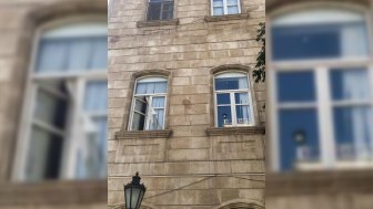  "İrəli"nin ofisinə yumurtalı hücum olub – FOTO