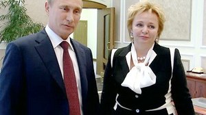 Vladimir Putin və həyat yoldaşı Lyudmila Putina rəsmən boşanıblar