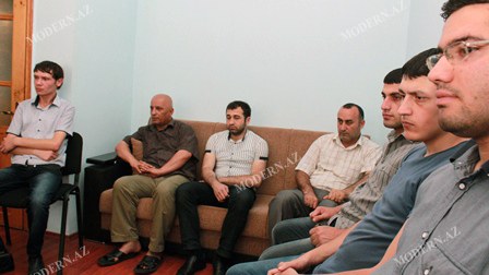Əflatun Amaşov Modern.az-a gəldi: “Gələcəkdə texniki işçilərə də mənzil verilə bilər” - FOTOLAR