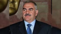 Vasif Talıbovdan Məmməd Araza yubiley hədiyyəsi