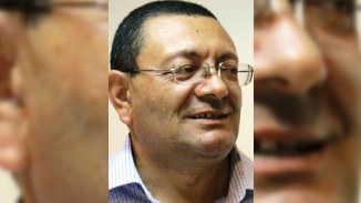 Bakıda jurnalistin maşınına hücum olub