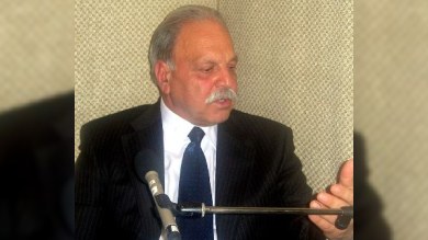 Sirus Təbrizli: ““Etibar Məmmədov Heydər Əliyevin hakimiyyətə gəlməsində çox mühüm rol oynadı” - MÖVQE