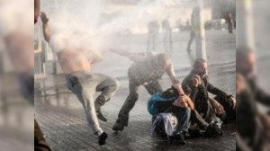 Türkiyədə etirazlar: su şırmağı, gözyaşardıcı qaz...