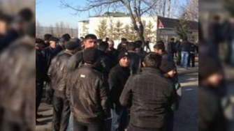 İsmayıllıda qarşıdurma yaranıb – polis xəstəxananı nəzarətə götürdü 