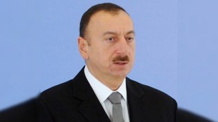 Prezident Şirvan şəhərinə gedib