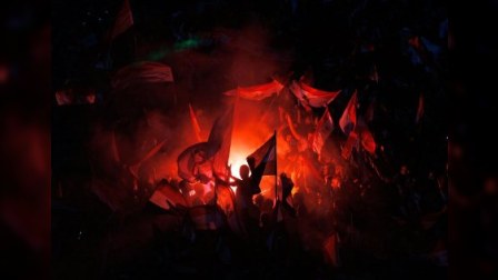 Prezidenti onlar devirdilər - FOTOLAR