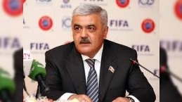 “Daydayım yoxdur deyə, işləməməliyəm?" – Rövnəq Abdullayevi çətinə salan SUALLAR