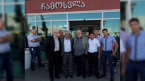 Rüstəm İbrahimbəyov Tiflisdə Milli Şuranın iclasını keçirir - FOTO