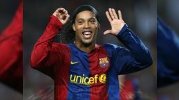 Ronaldinyo “Beşiktaş”a keçidin bir addımlığındadır