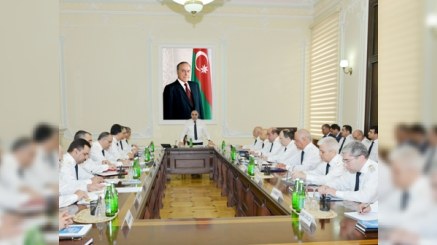 Azərbaycanda 17 prokurorluq işçisi cəzalandırılıb - Əməliyyat müşavirəsi