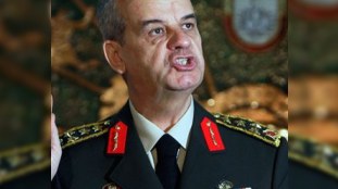 İlkər Başbuğun rütbəsi əlindən alınacaq