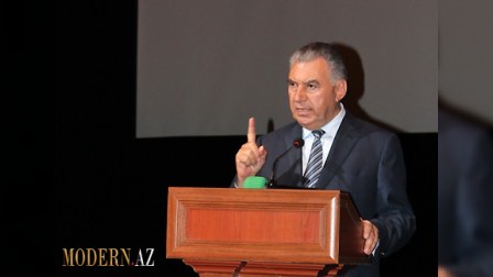 Əli Həsənov Сəmil Həsənlinin namizədliyindən danışdı: “Müxalifətin yerinə biz utanırıq”