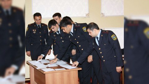 Polislər püşkatma yolu ilə rəis heyətinə qatıldı - FOTO