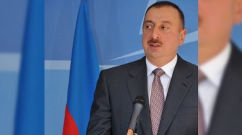 İlham Əliyev öz əmlakı və gəliri barədə MSK-ya arayış təqdim edib