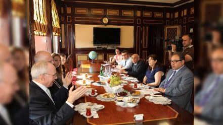 Dünya Elm və Mədəniyyət Akademiyasının prezidenti BDU-da olub 