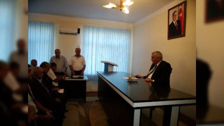 İcra başçısı şəhər sakinlərinin problemləri ilə bağlı tapşırıq verib