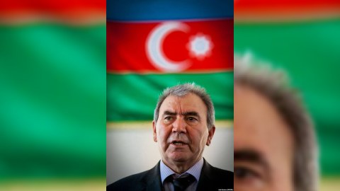 Cəmil Həsənli Rüstəm İbrahimbəyovla görüş üçün Tbilisiyə gedib