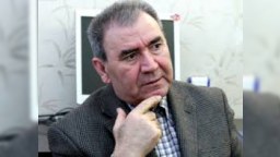 Cəmil Həsənli Abutalıbovdan cavab gözləyir