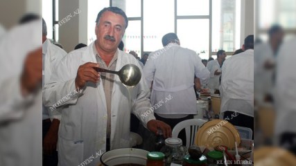 Nazirlik rəsmisi: “Yarmarkaya saxta bal gətirmiş arıçılar cəzalanacaq”