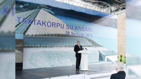 İlham Əliyev: “Xalqın gələcəyi  öz əlindədir”