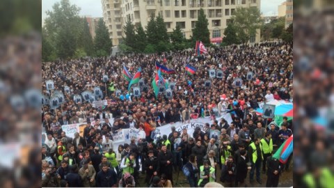 Milli Şura sonuncu mitinqini keçirdi 