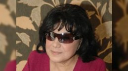 Flora Kərimova Səlim Müslümovdan deputat pensiyası tələb etdi