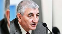 Məzahir Pənahov: “Seçici bülletenləri götürüb qaçıb”