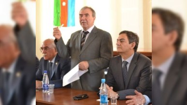 Cəmil Həsənli mətbuat konfransına, Əli Kərimli dinc mübarizəyə ÇAĞIRDI