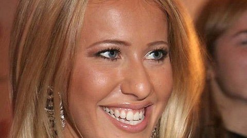 Kseniya Sobçak Orxan Zeynalovu saxlayan rus polisini ƏLƏ SALDI
