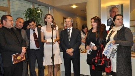 Qənirə Paşayeva Gürcüstanda təqdimat keçirdi - FOTOLAR