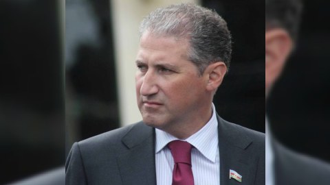 “Bu deputatın adı bizə heç nə demir” - Parlament jurnalistləri Muxtar Babayevi belə xarakterizə etdilər