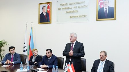  Avstriyalı qonaqlar Bakı Ali Neft Məktəbində olublar