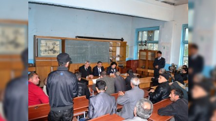 Millət vəkili məcburi köçkünlərlə görüşüb