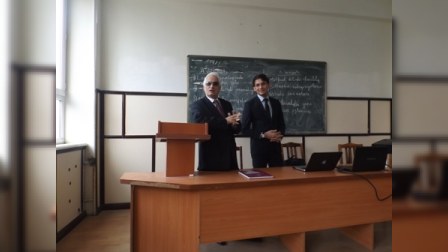 Zaur Darabzadə jurnalistlərə mühazirə oxuyub-FOTOLAR