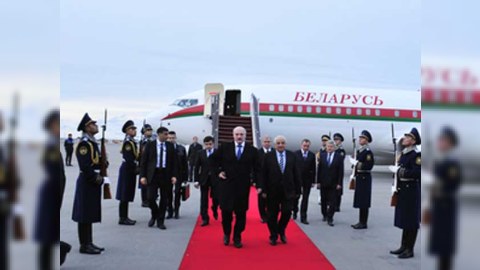 Belarus prezidentinin Azərbaycana rəsmi səfəri başlayıb
