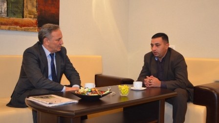 Əflatun Amaşov xəstəlikdən əziyyət çəkən jurnalist Nicat Dağlarla görüşüb-FOTOLAR