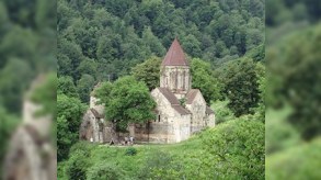 Ərəb şeyxi erməni kilsəsinin bərpasına pul ayırdı