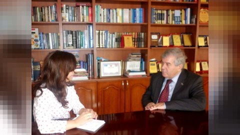 “Rüstəmxanlı soyadını eşidəndə daha quduzluqla yanaşırlar” - MÜSAHİBƏ