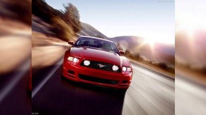 Ford Mustang Ford-Azərbaycan satış mərkəzlərində 