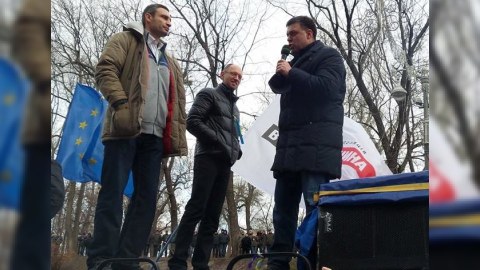 Müxalifət prezidentlə dialoqa razılaşdı 