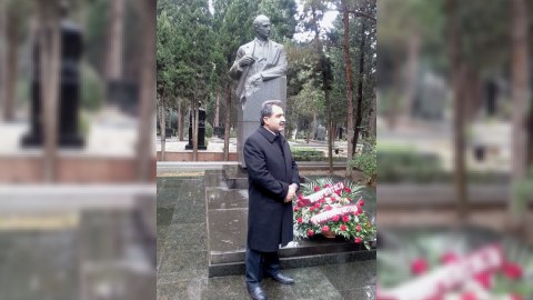 Seyd Cəfər Pişəvərinin məzarı ziyarət olundu