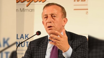 2,7 milyard dollar sərvəti olan iş adamı niyə saxlanılıb?