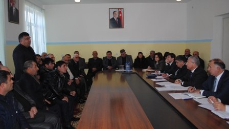 Kənd təsərrüfatı naziri 60 nəfərin şikayətinə baxdı